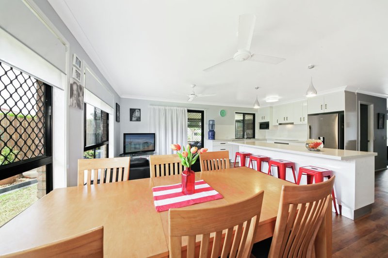 Photo - 20 Johns Crescent, Boondall QLD 4034 - Image 5