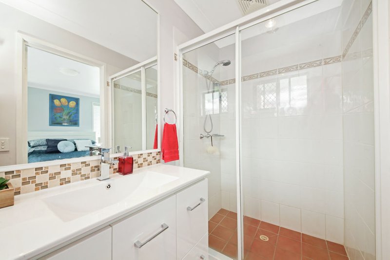 Photo - 20 Johns Crescent, Boondall QLD 4034 - Image 11