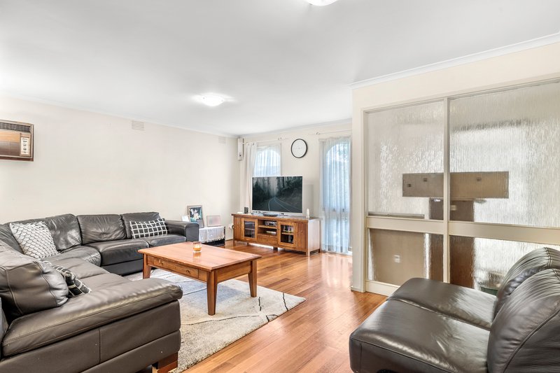 Photo - 20 Jolimont Avenue, Mulgrave VIC 3170 - Image 2