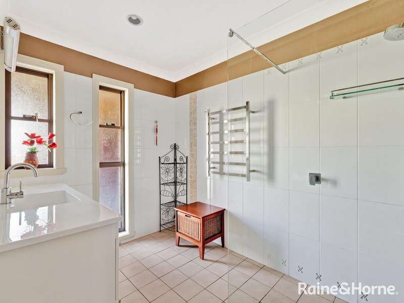 Photo - 20 Kabbera Boulevard, Kelso NSW 2795 - Image 8