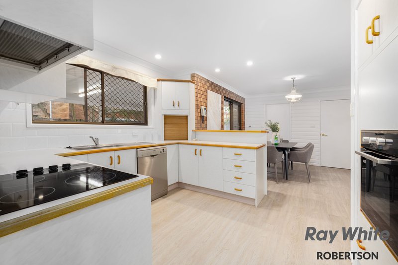 Photo - 20 Karalee Street, Sunnybank QLD 4109 - Image 6