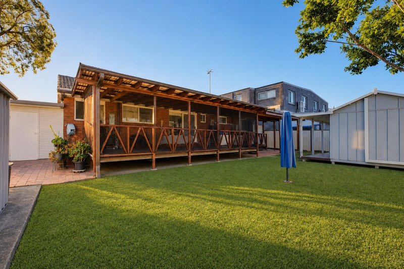 Photo - 20 Kareela Crescent, Greenacre NSW 2190 - Image 7