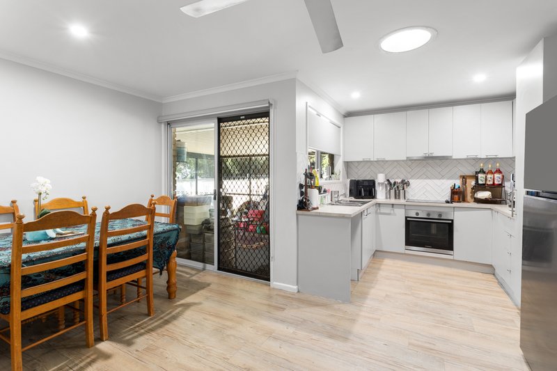 Photo - 20 Kate Avenue, Deception Bay QLD 4508 - Image 8