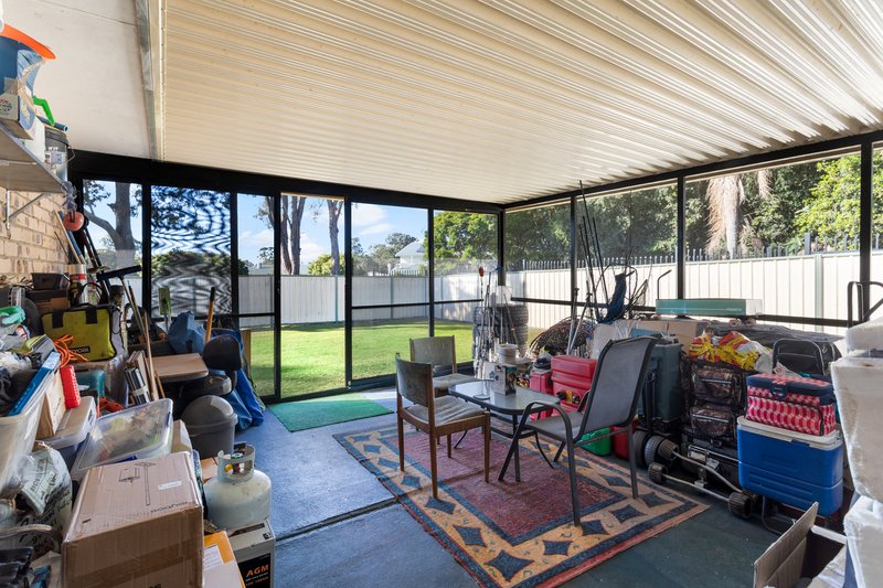 Photo - 20 Kate Avenue, Deception Bay QLD 4508 - Image 9