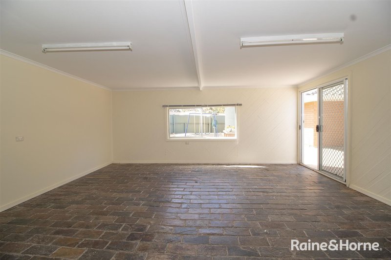 Photo - 20 Kay Crescent, Port Augusta West SA 5700 - Image 12