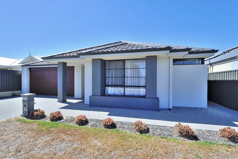 Photo - 20 Kennerton Avenue, Landsdale WA 6065 - Image 3