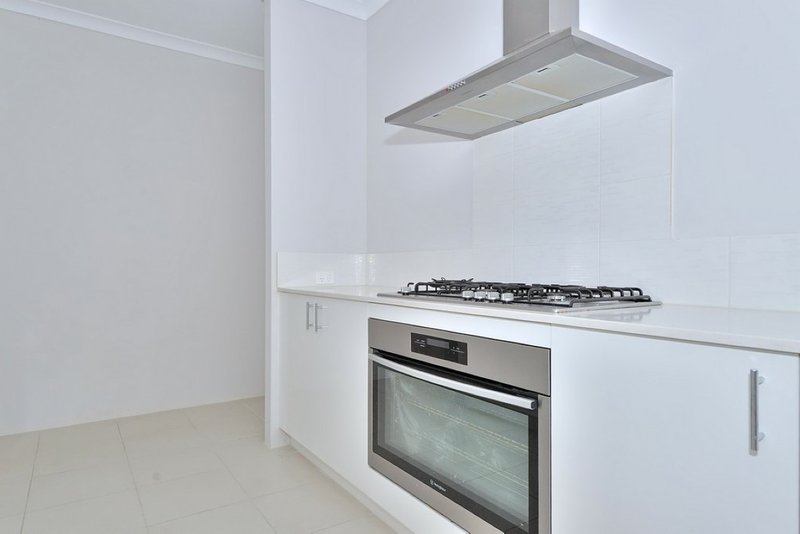 Photo - 20 Kennerton Avenue, Landsdale WA 6065 - Image 20