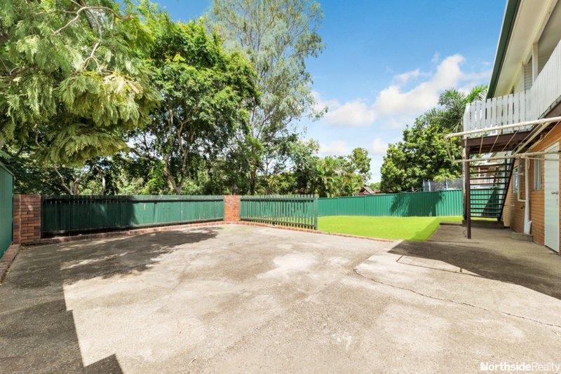 Photo - 20 Keong Rd , Albany Creek QLD 4035 - Image 8