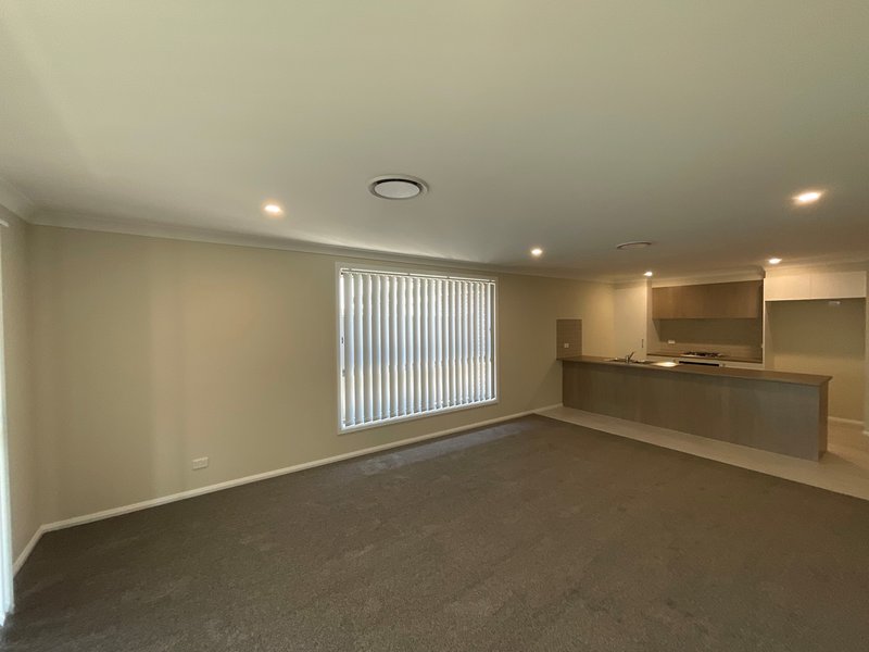 Photo - 20 Kestral Street, Tamworth NSW 2340 - Image 3