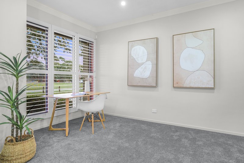Photo - 20 Kindred Avenue, Cranbourne North VIC 3977 - Image 4