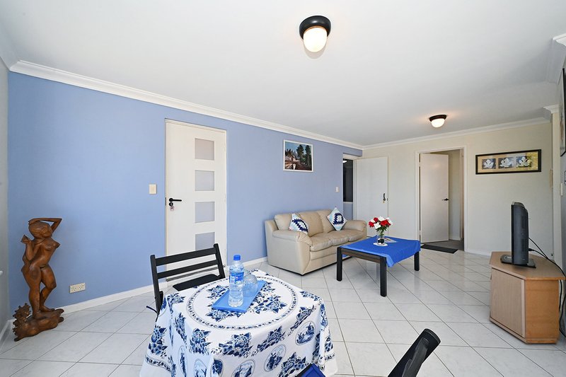 Photo - 20 Kings Lynn Rise, Mindarie WA 6030 - Image 14