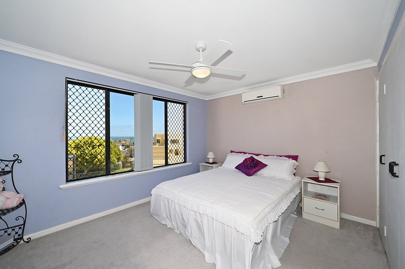 Photo - 20 Kings Lynn Rise, Mindarie WA 6030 - Image 24