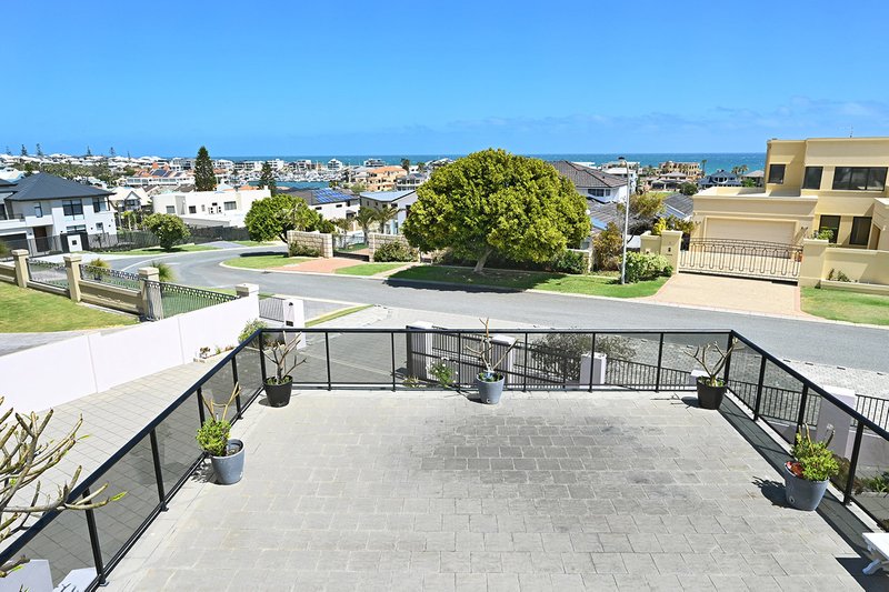 Photo - 20 Kings Lynn Rise, Mindarie WA 6030 - Image 30