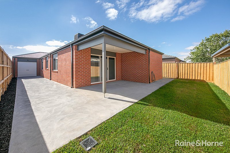 Photo - 20 Kokoda Drive, Sunbury VIC 3429 - Image 10