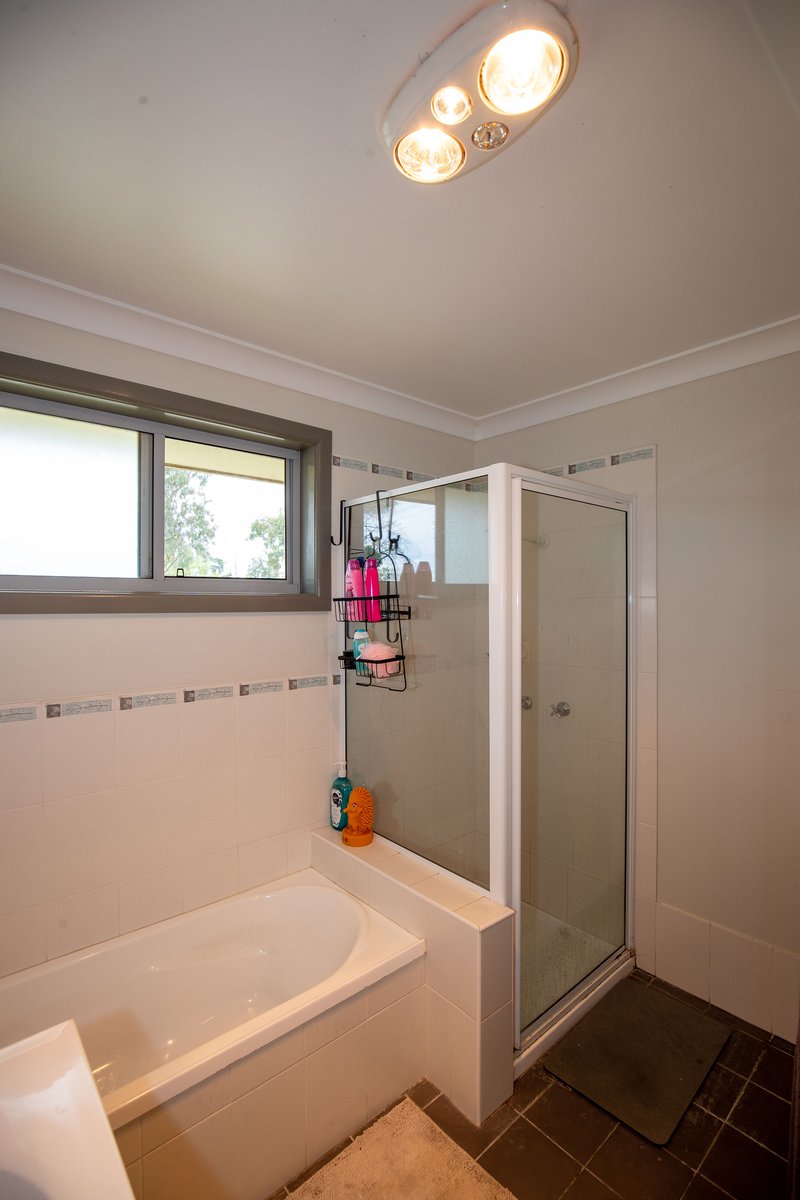 Photo - 20 Lake Inverell Drive, Inverell NSW 2360 - Image 8