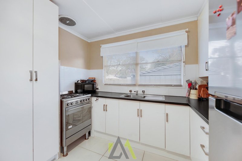 Photo - 20 Lambert Street, Frankston North VIC 3200 - Image 4