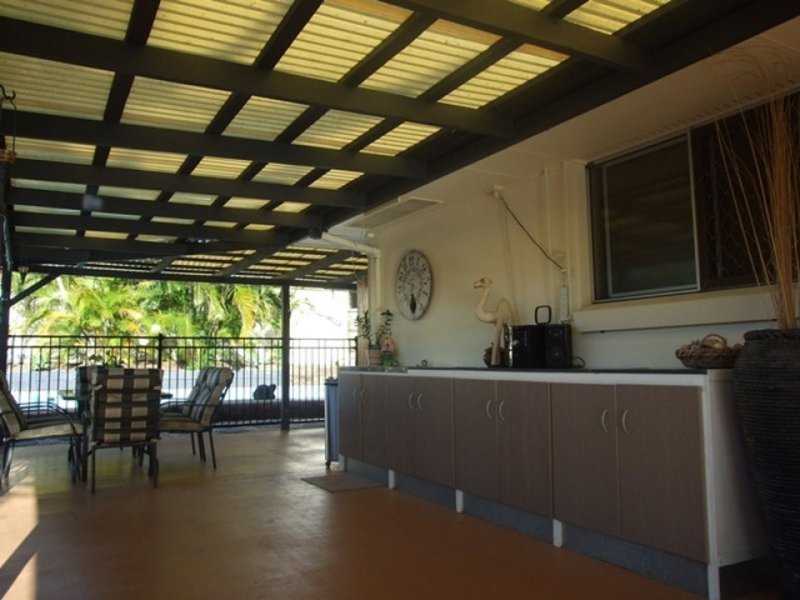 Photo - 20 Langdon Street, Tannum Sands QLD 4680 - Image 7