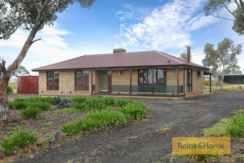 20 Lark Road, Exford VIC 3338