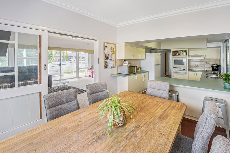 Photo - 20 Laurel Street, Horsham VIC 3400 - Image 2