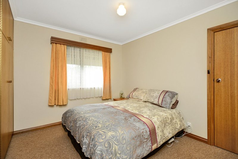 Photo - 20 Lawson Street, Victor Harbor SA 5211 - Image 12