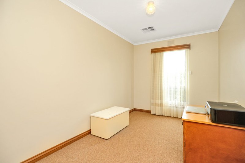 Photo - 20 Lawson Street, Victor Harbor SA 5211 - Image 13