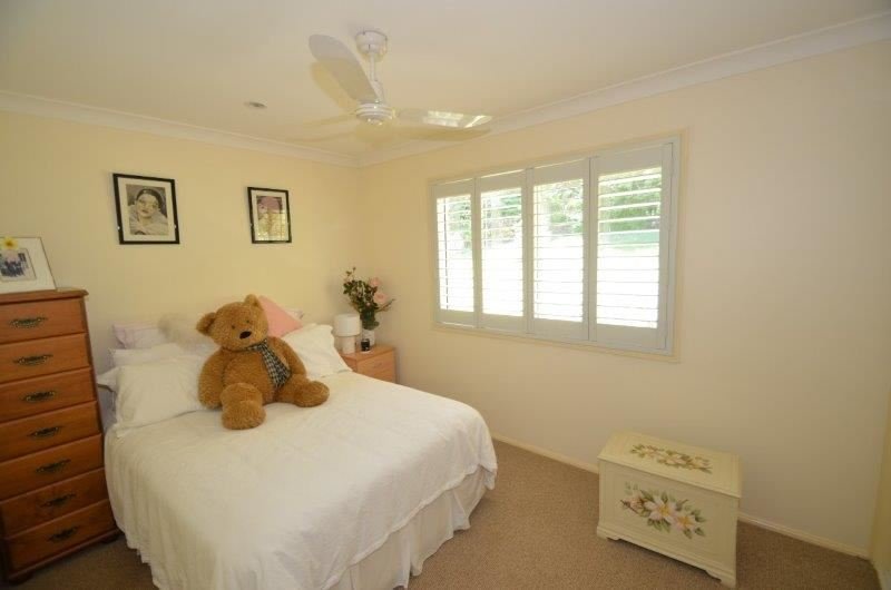 Photo - 20 Laysan Crescent, Oxenford QLD 4210 - Image 7