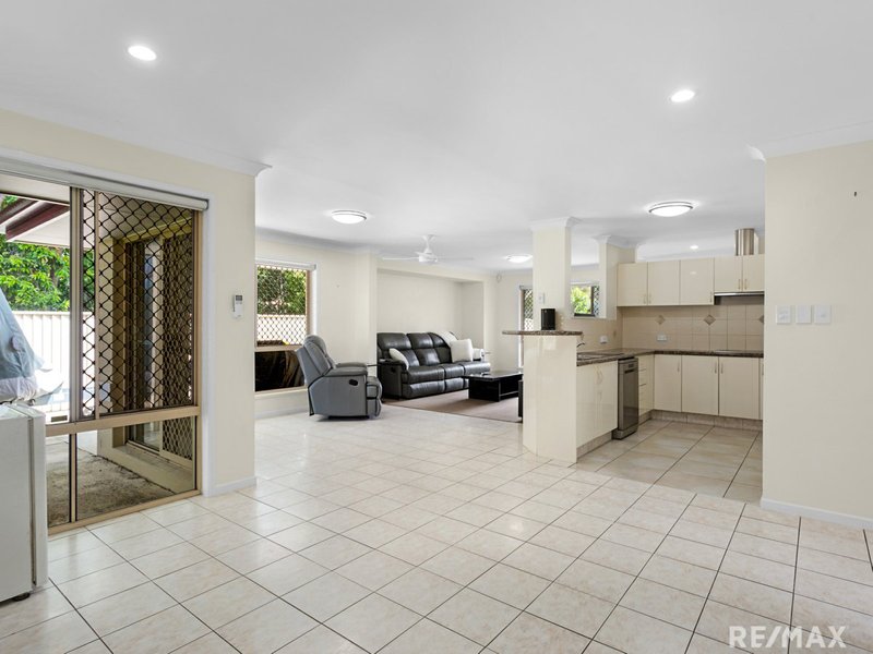 Photo - 20 Leviathan Drive, Mudgeeraba QLD 4213 - Image 4