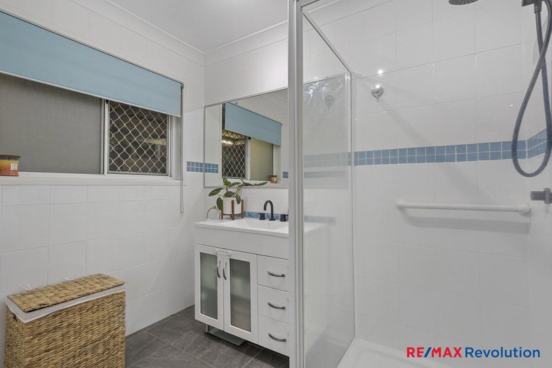 Photo - 20 Lima Street, Holmview QLD 4207 - Image 7