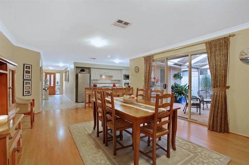 Photo - 20 Lincoln Grove, Harrington Park NSW 2567 - Image 4