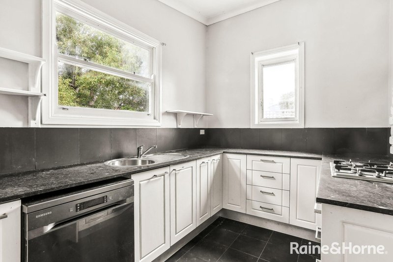 Photo - 20 Lincoln Street, Dulwich Hill NSW 2203 - Image 2