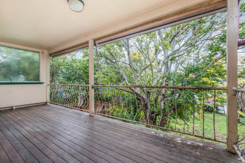 Photo - 20 Linda Street, Sherwood QLD 4075 - Image 9