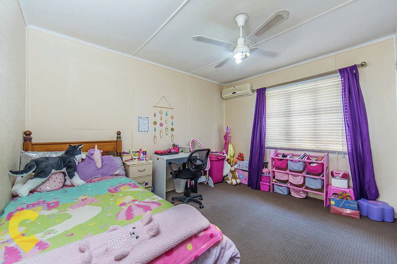 Photo - 20 Livermore Street, Redcliffe QLD 4020 - Image 12