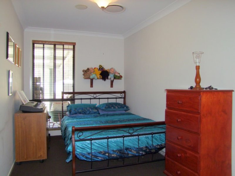 Photo - 20 Llanrian Drive, Singleton NSW 2330 - Image 9