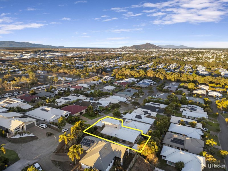 Photo - 20 Lockyer Place, Mount Louisa QLD 4814 - Image 9