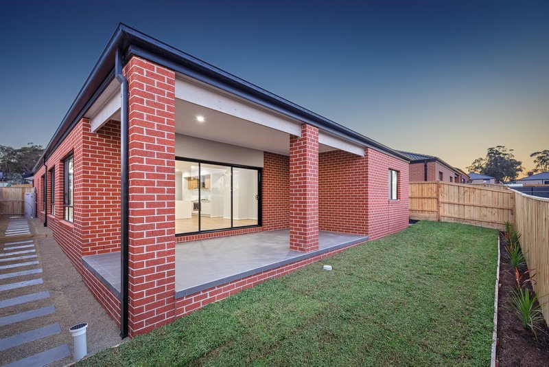 Photo - 20 Lone Pine Drive, Mernda VIC 3754 - Image 11