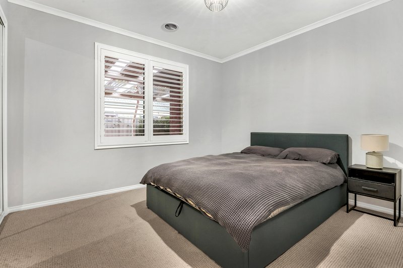 Photo - 20 Long Island Circuit, Craigieburn VIC 3064 - Image 17