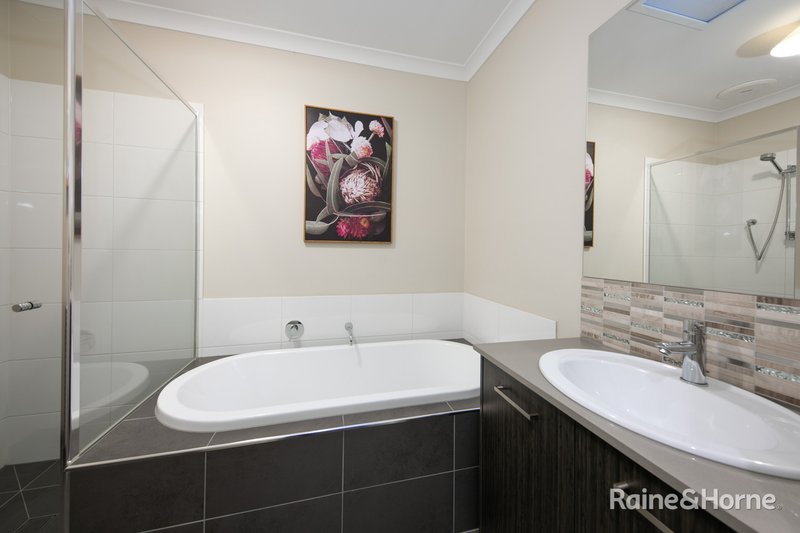 Photo - 20 Longmire Court, Sunbury VIC 3429 - Image 16