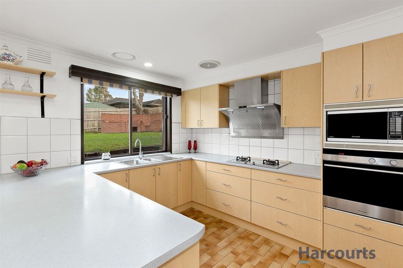 Photo - 20 Loretta Avenue, Wheelers Hill VIC 3150 - Image 8