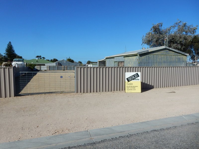 20 (Lot 218) Devon Street, Port Clinton SA 5570