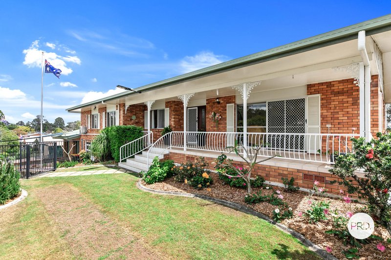 Photo - 20 Louis Street, Granville QLD 4650 - Image 2