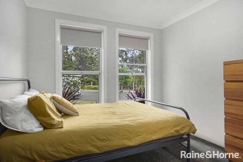 Photo - 20 Lowan Street, Spring Farm NSW 2570 - Image 6