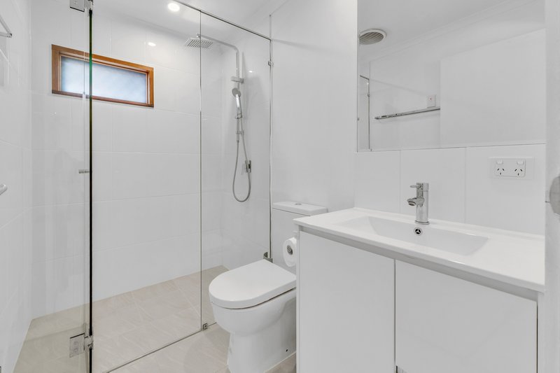 Photo - 20 Lowanna Drive, Ashmore QLD 4214 - Image 14