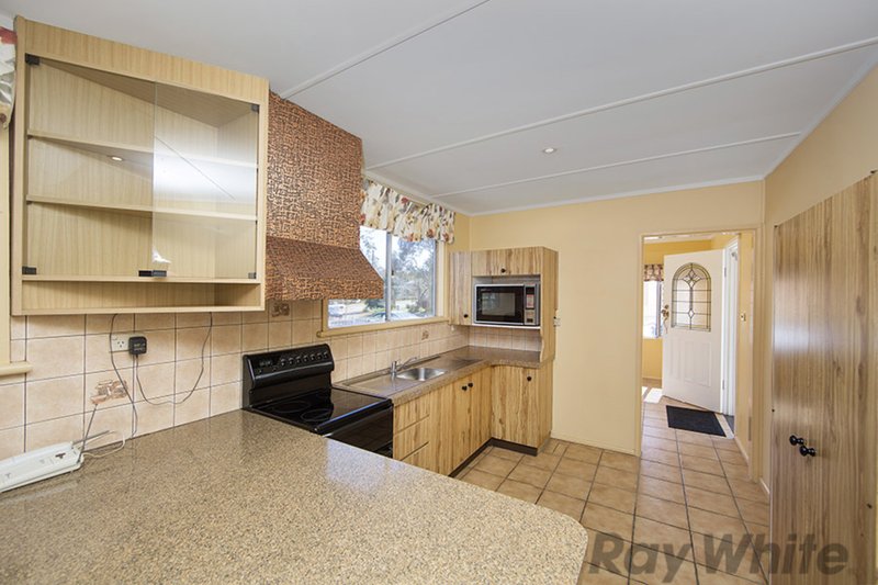 Photo - 20 Lukela Avenue, Budgewoi NSW 2262 - Image 2