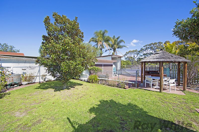 Photo - 20 Lukela Avenue, Budgewoi NSW 2262 - Image 3