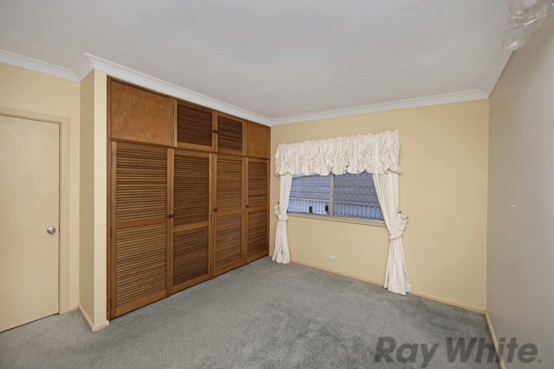 Photo - 20 Lukela Avenue, Budgewoi NSW 2262 - Image 6