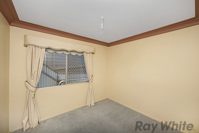 Photo - 20 Lukela Avenue, Budgewoi NSW 2262 - Image 7