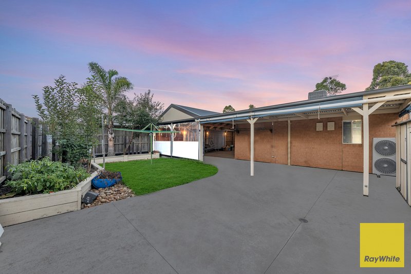 Photo - 20 Lynbridge Crescent, Tarneit VIC 3029 - Image 16