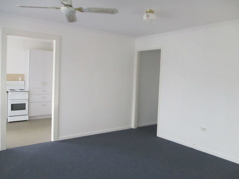 Photo - 20 Lyons Street, South Gladstone QLD 4680 - Image 5