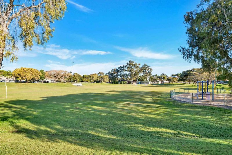 Photo - 20 Mabel Avenue, Southport QLD 4215 - Image 12