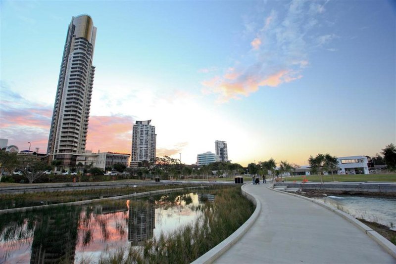 Photo - 20 Mabel Avenue, Southport QLD 4215 - Image 22